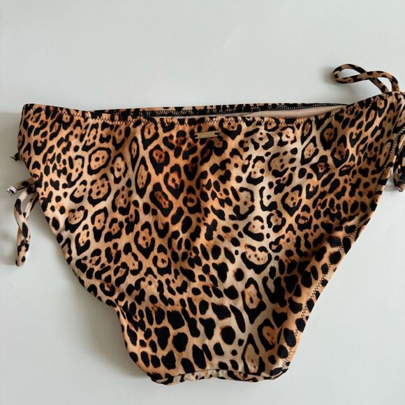 Victoria’s Secret 32C Push Up Animal Top Ruffle Bikini Bottom Size Medium Top - Picture 4 of 7